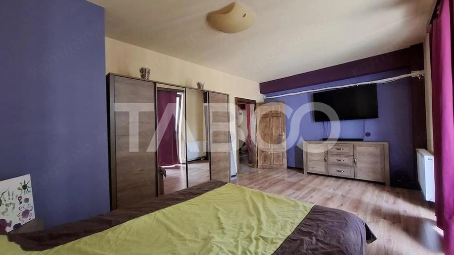 Apartament cu 3 camere decomandat în Turnișor