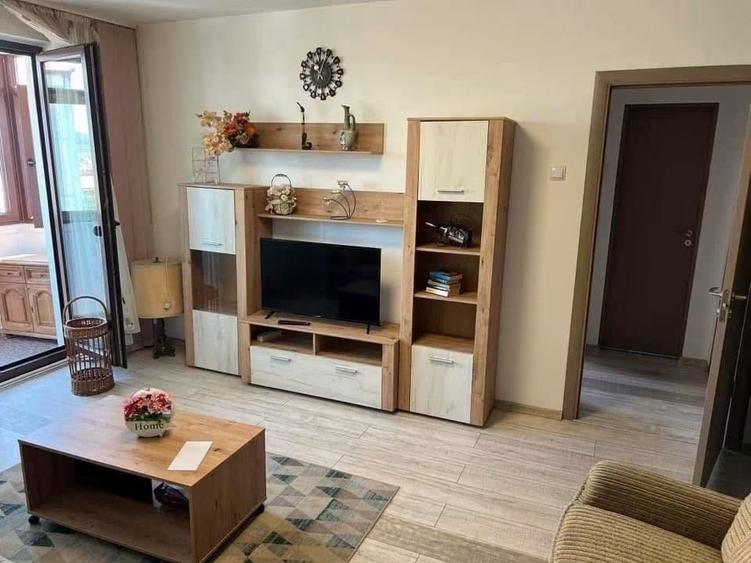 Apartament cu 2 camere semidecomandat în Lotrioara