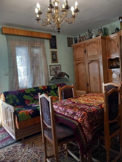 Casă cu 3 camere în Central