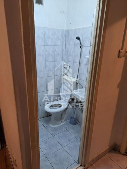 Garsonieră decomandată, mobilată în Complex Studențesc