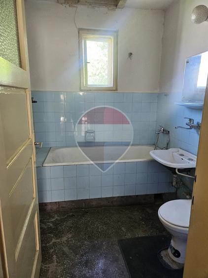 Casă cu 6 camere cu Teren 631 Mp în Ultracentral