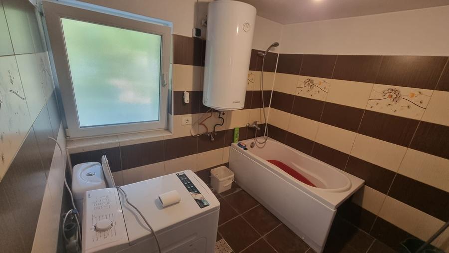 Casă cu 2 camere cu Teren 200 Mp în Central