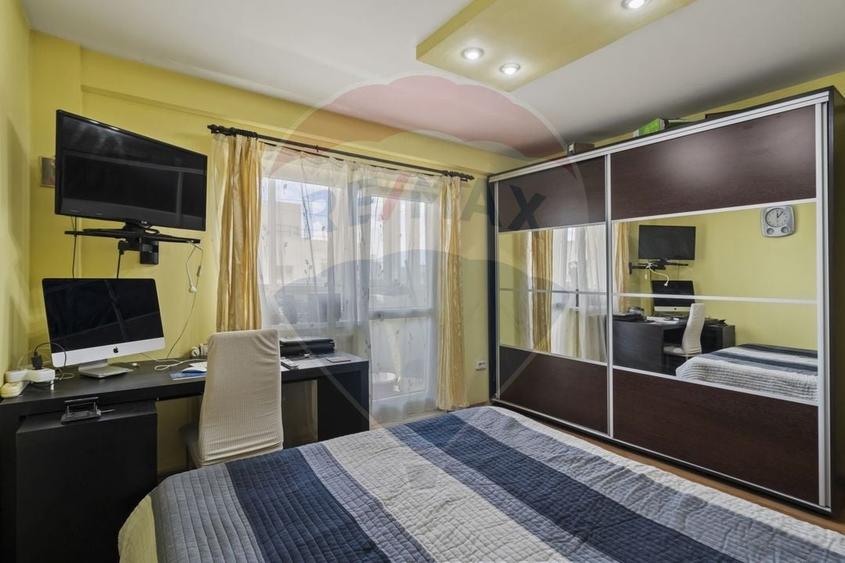Apartament cu 4 camere decomandat, mobilat în Sebastian