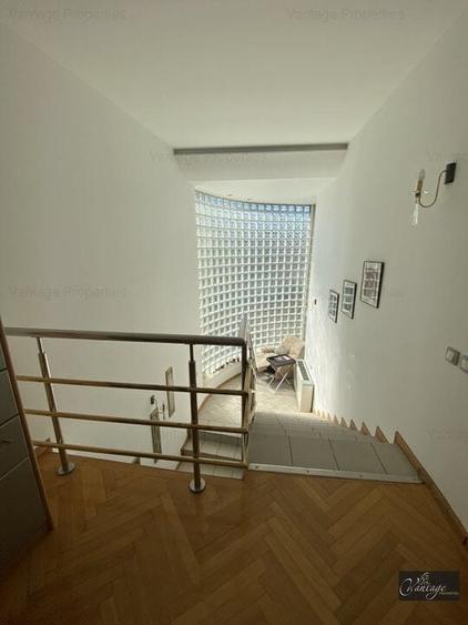 Duplex cu 4 camere cu Piscina în Iancu Nicolae