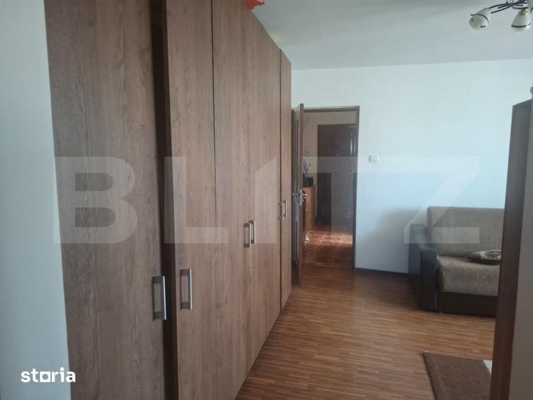 Apartament cu 2 camere în Micro 11