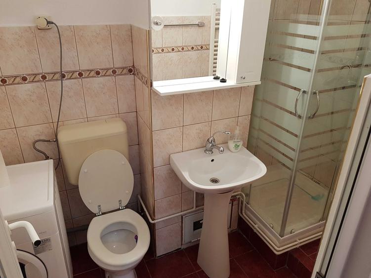 Apartament cu 2 camere decomandat în Ultracentral