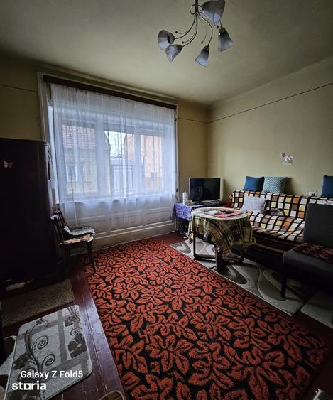 Casă cu 4 camere cu Teren 248 Mp în Central