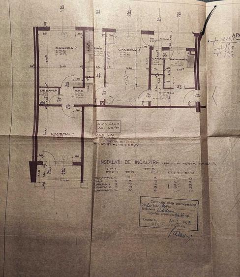 Apartament cu 3 camere semidecomandat în Nufărul