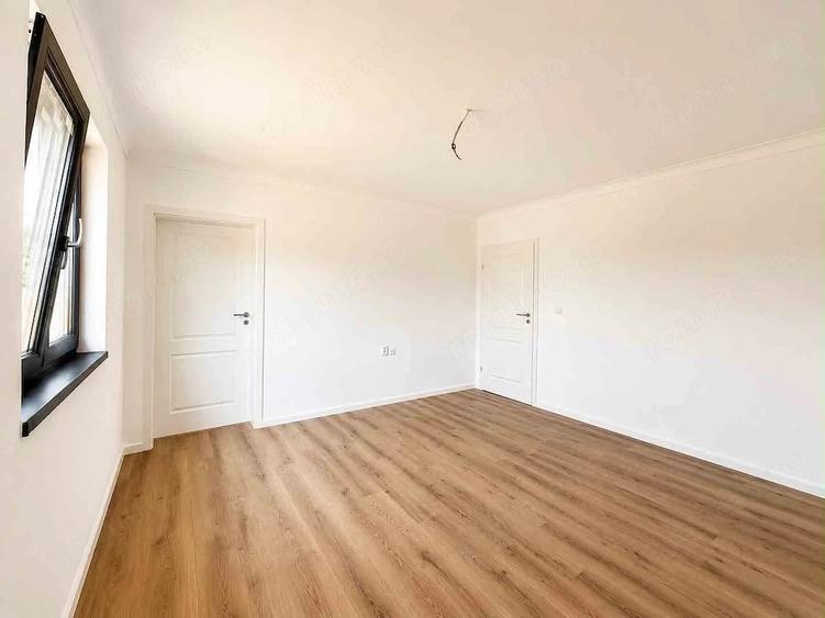 Casă cu Teren 620 Mp în Gepiu