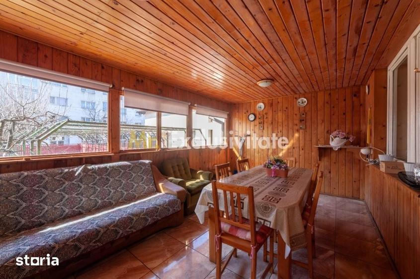 Casă cu 10 camere cu Teren 350 Mp în Exercițiu