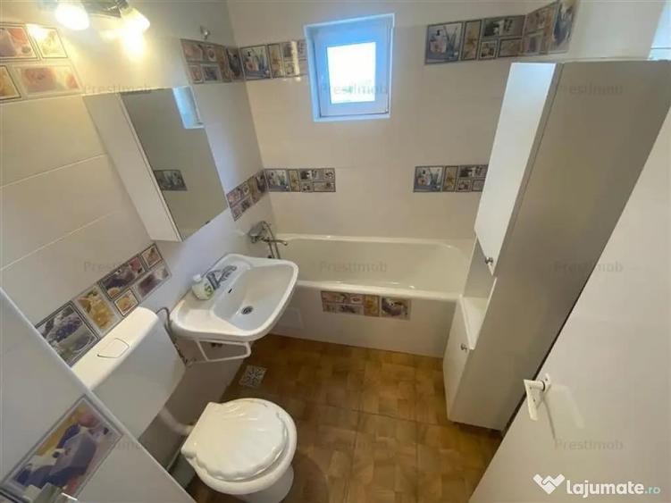Apartament cu 4 camere decomandat în Ultracentral