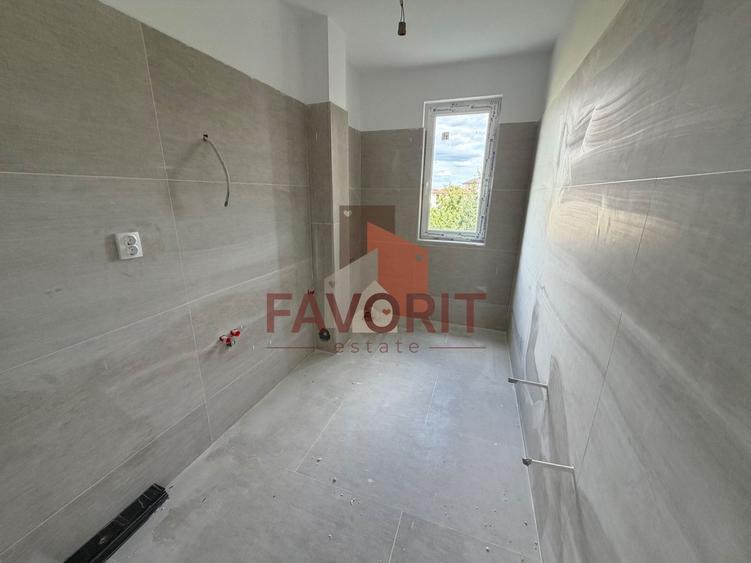 Apartament cu 3 camere semidecomandat în Giroc