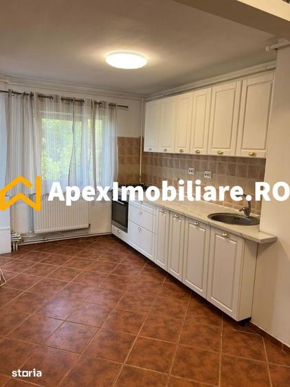 Apartament cu 3 camere decomandat în Militari