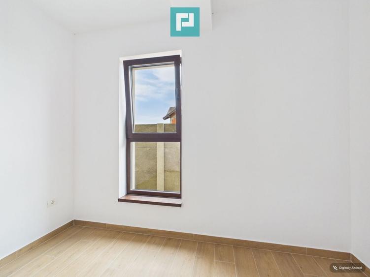 Duplex cu 4 camere cu Canalizare în Covaci