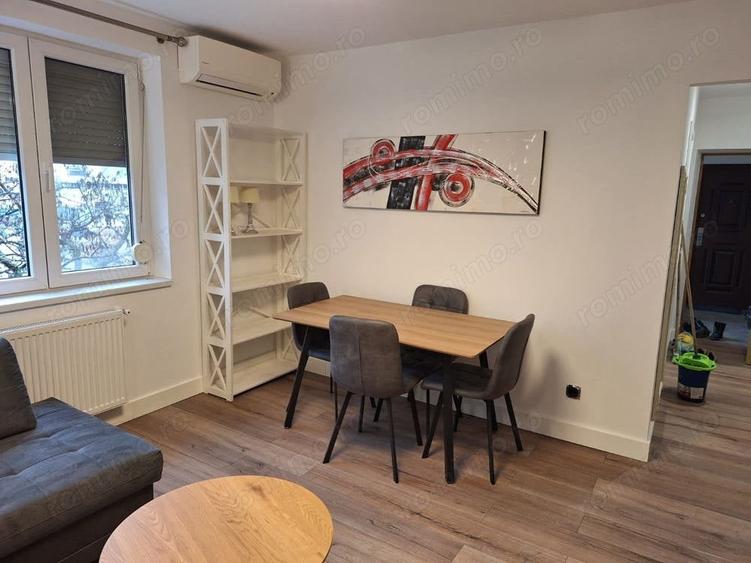 De inchiriat Apartament cu 2 camere in Pia?a 700 - 4