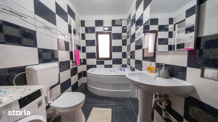 Casă cu 5 camere cu Teren 407 Mp în Jilava