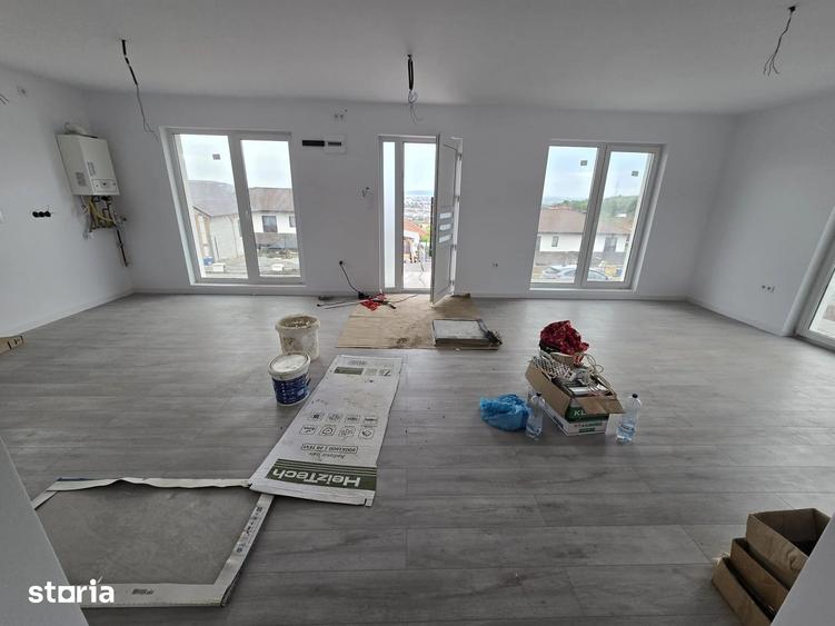 Casă cu 4 camere cu Teren 500 Mp în Unirii