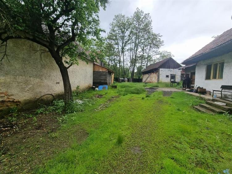 Casă individuală cu 2 camere cu Teren 382 Mp în Șinca Nouă