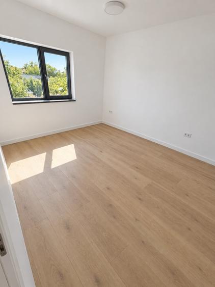 Casă individuală cu 4 camere cu Teren 416 Mp în Berceni