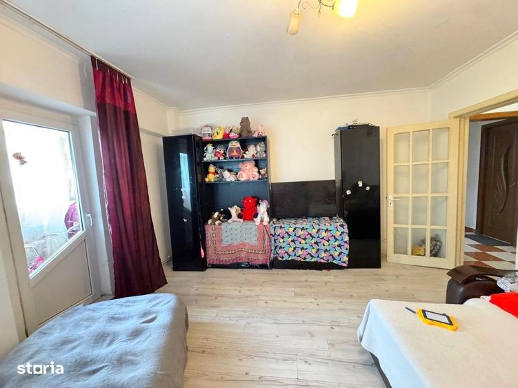 Apartament cu 2 camere decomandat în Republicii