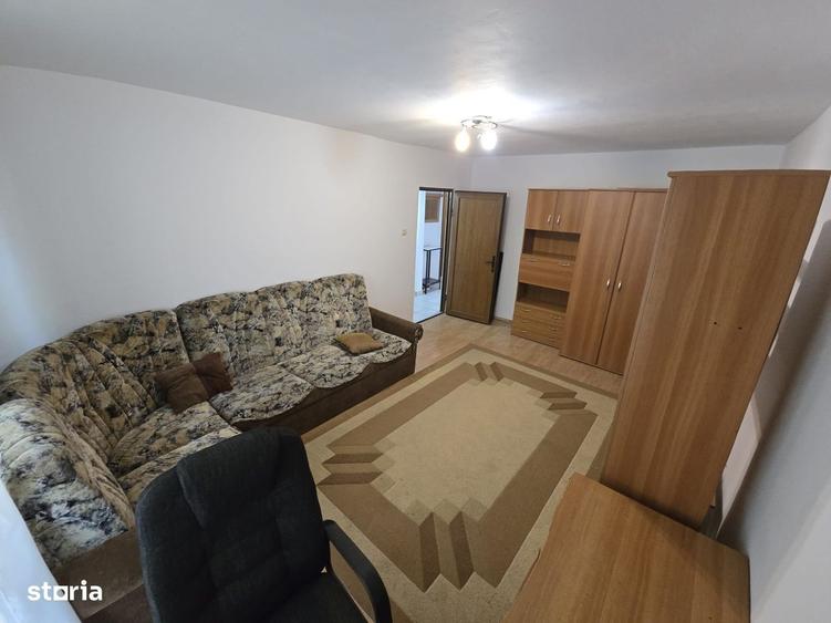 Apartament cu 3 camere decomandat în Olimpia-Stadion
