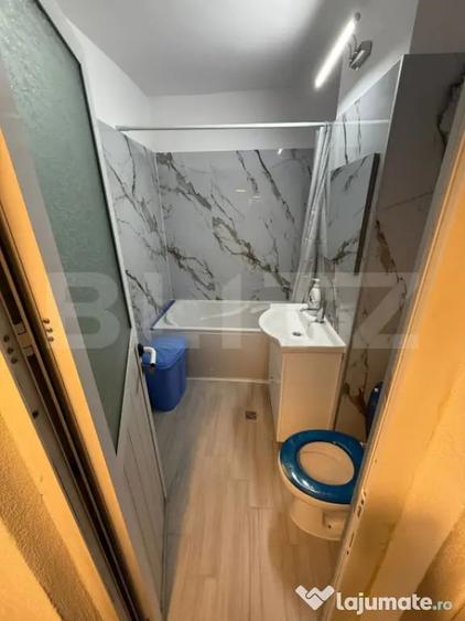 Apartament cu 3 camere decomandat, mobilat în Micro 11
