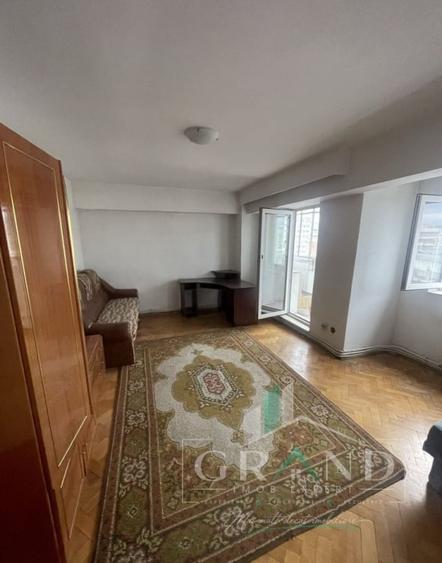 Apartament cu 3 camere decomandat, mobilat în Mărăști