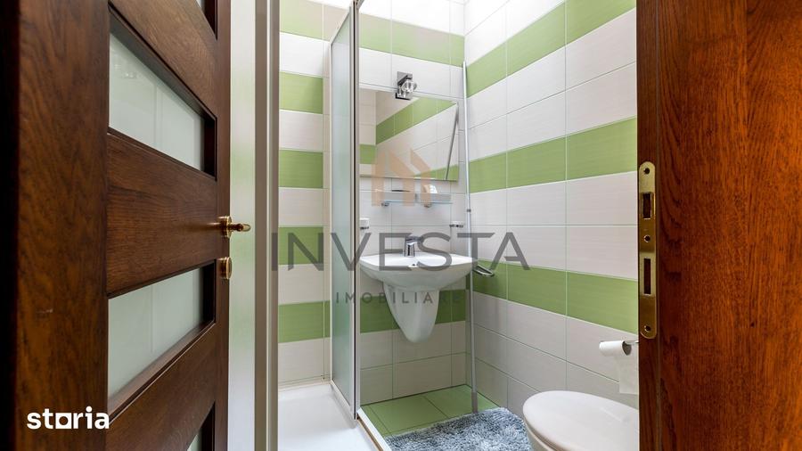 Casă cu 6 camere cu Teren 471 Mp în Central