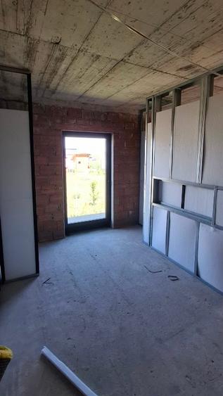 Casă individuală cu 4 camere cu Teren 487 Mp în Hărman