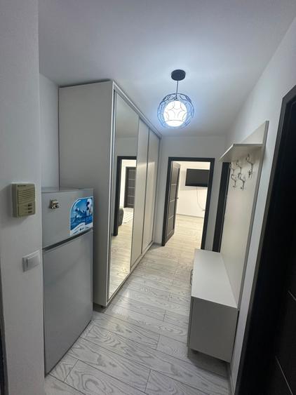 Apartament cu 2 camere semidecomandat în Bucșinescu