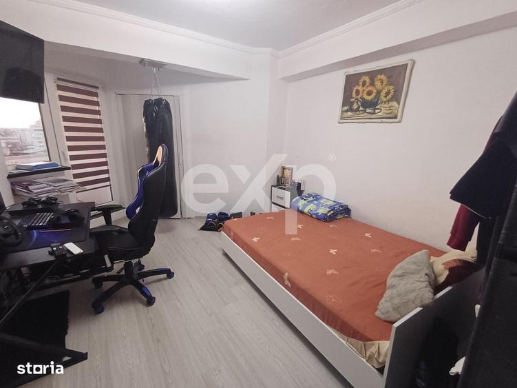 Apartament cu 4 camere decomandat în Ultracentral
