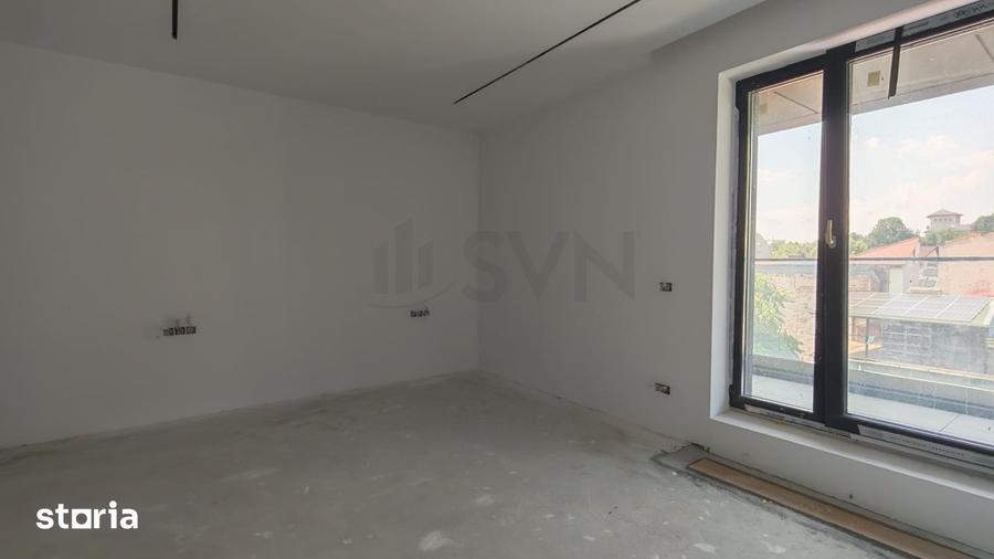 Apartament cu 5 camere decomandat în Centrul Civic