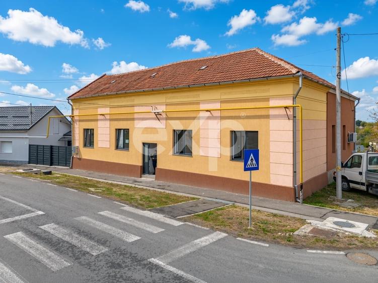 Casă cu 4 camere cu Canalizare în Buziaș