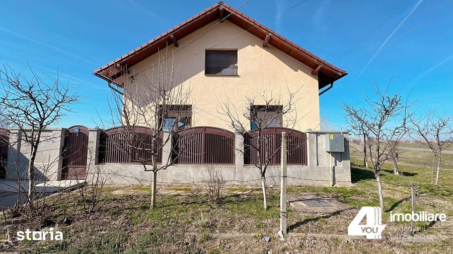 Casă cu 3 camere cu Teren 1450 Mp în Șiria