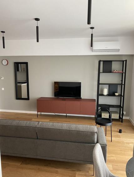 Apartament cu 2 camere semidecomandat, mobilat în Cotroceni