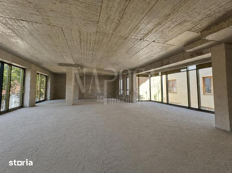 Spațiu comercial, de 827 mp, în Central