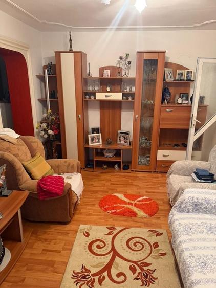 Apartament cu 2 camere nedecomandat în Fetești-Gară