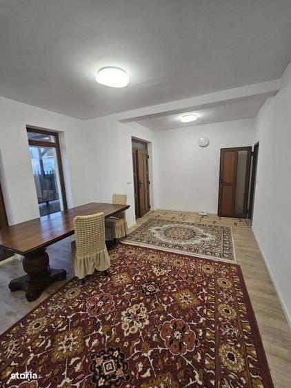 Casă cu 4 camere în Europa