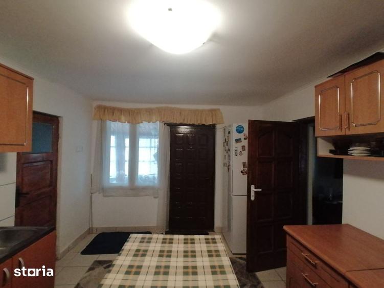 Casă cu 3 camere decomandat cu Teren 2150 Mp în Scorțeni