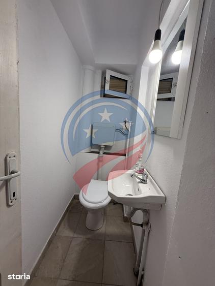 Spațiu comercial, de 20 mp, în Cernele