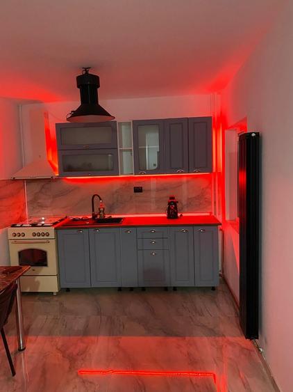 Apartament cu 4 camere decomandat în Brâncoveanu