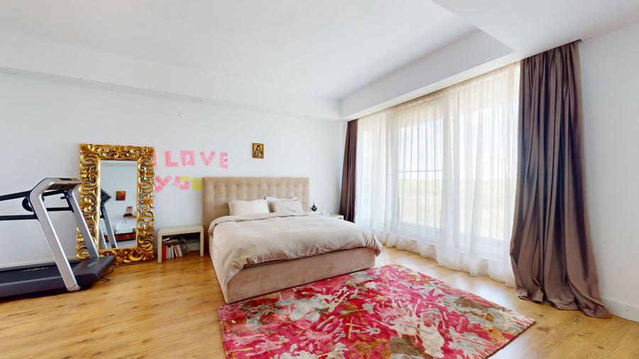 Casă individuală cu 6 camere cu Piscina în Ștefăneștii de Jos