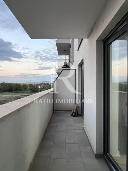 Apartament cu 2 camere semidecomandat, mobilat în Nufărul