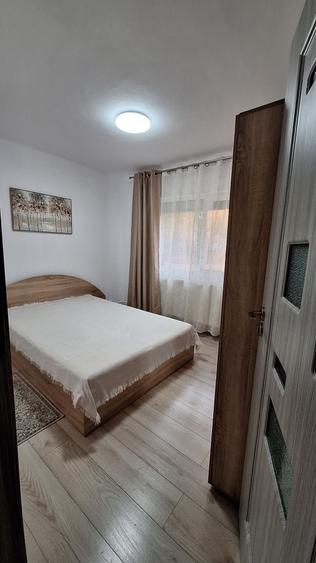 Apartament cu 2 camere semidecomandat în Inel I