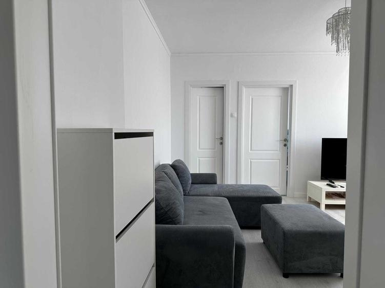 Apartament cu 2 camere semidecomandat în Romană