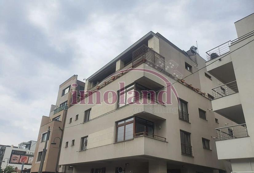 Apartament cu 3 camere semidecomandat în Floreasca