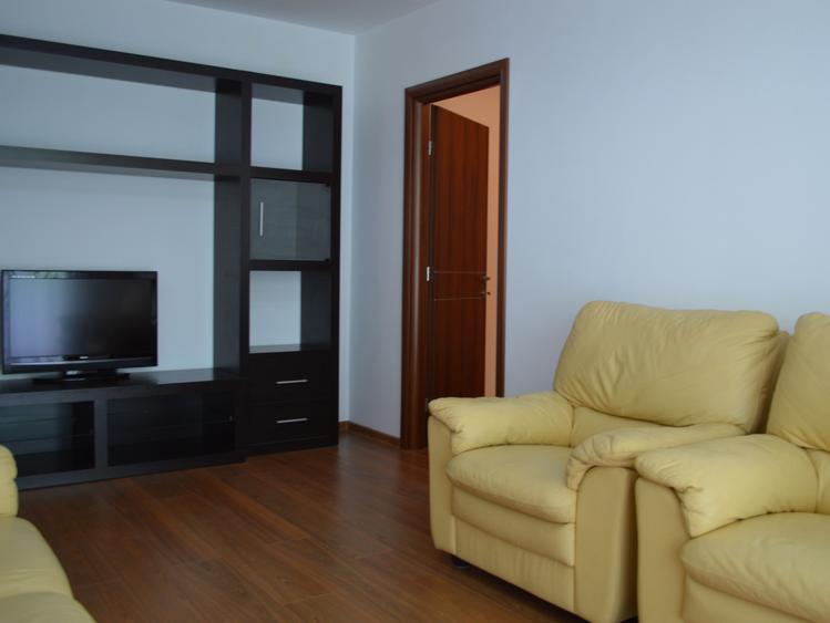 Apartament 3 camere - Titan - 4