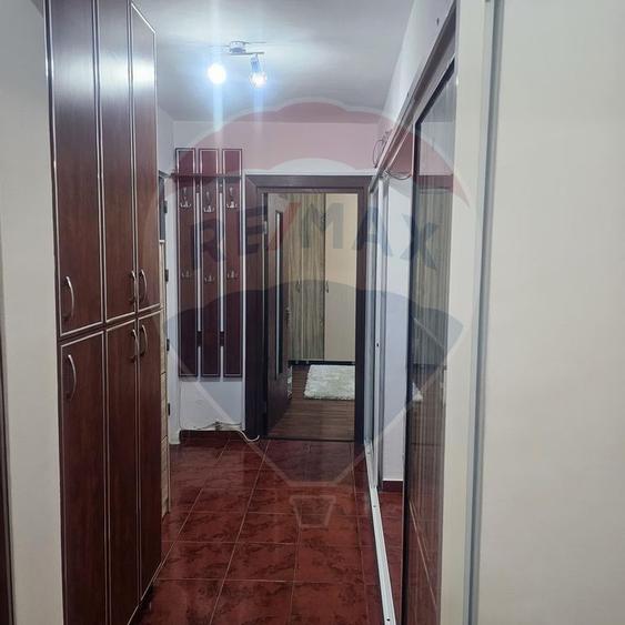 Apartament cu 2 camere decomandat, mobilat în Titan — fotografia 3