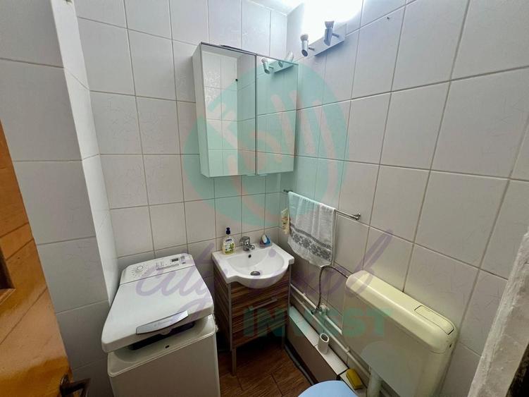 Apartament cu 3 camere decomandat, mobilat în Unirii