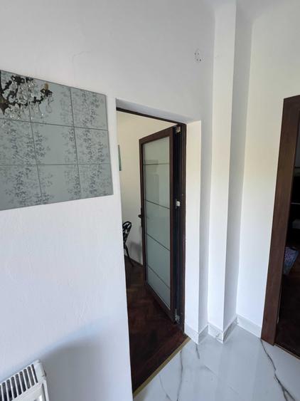 Casă cu 4 camere cu Teren 1000 Mp în Central